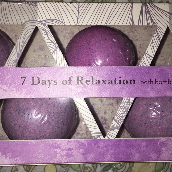 Neiman Marcus Other - NWT 7days of relaxation